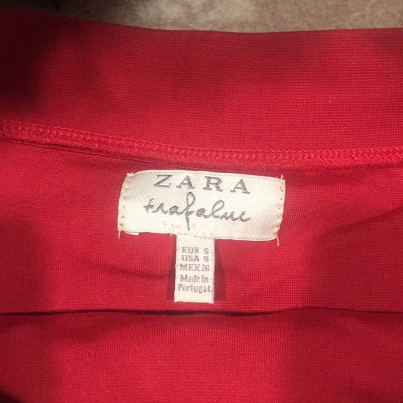 red peplum mini ZARA skirt. like new! no stains. - Picture 2 of 3